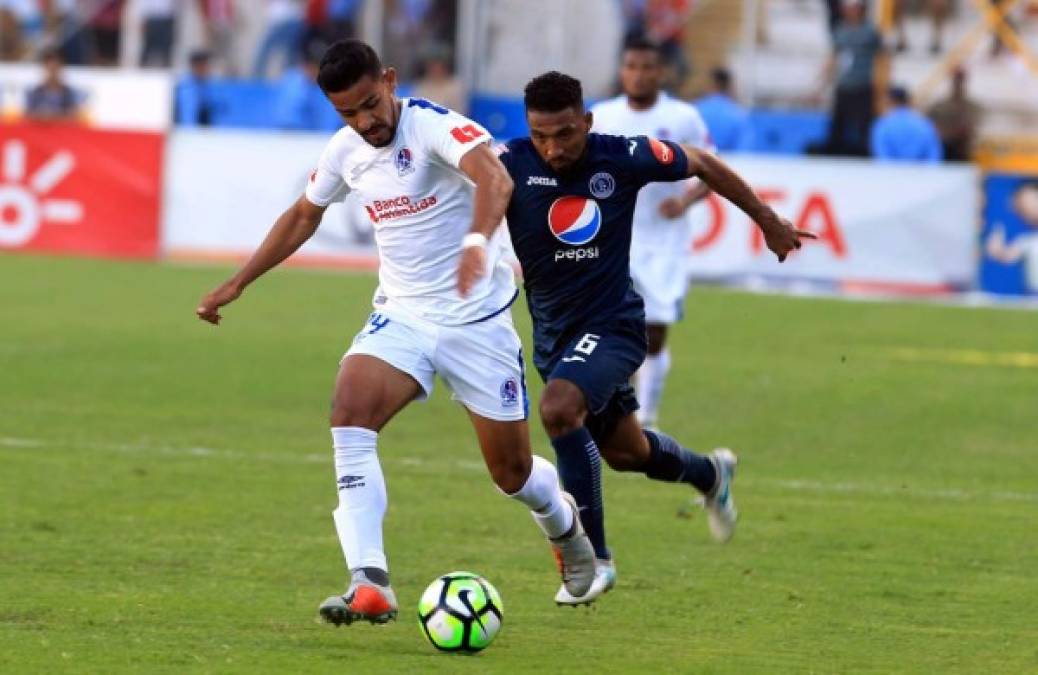 Alejandro Reyes fue la novedad en la alineación del Olimpia contra Motagua.