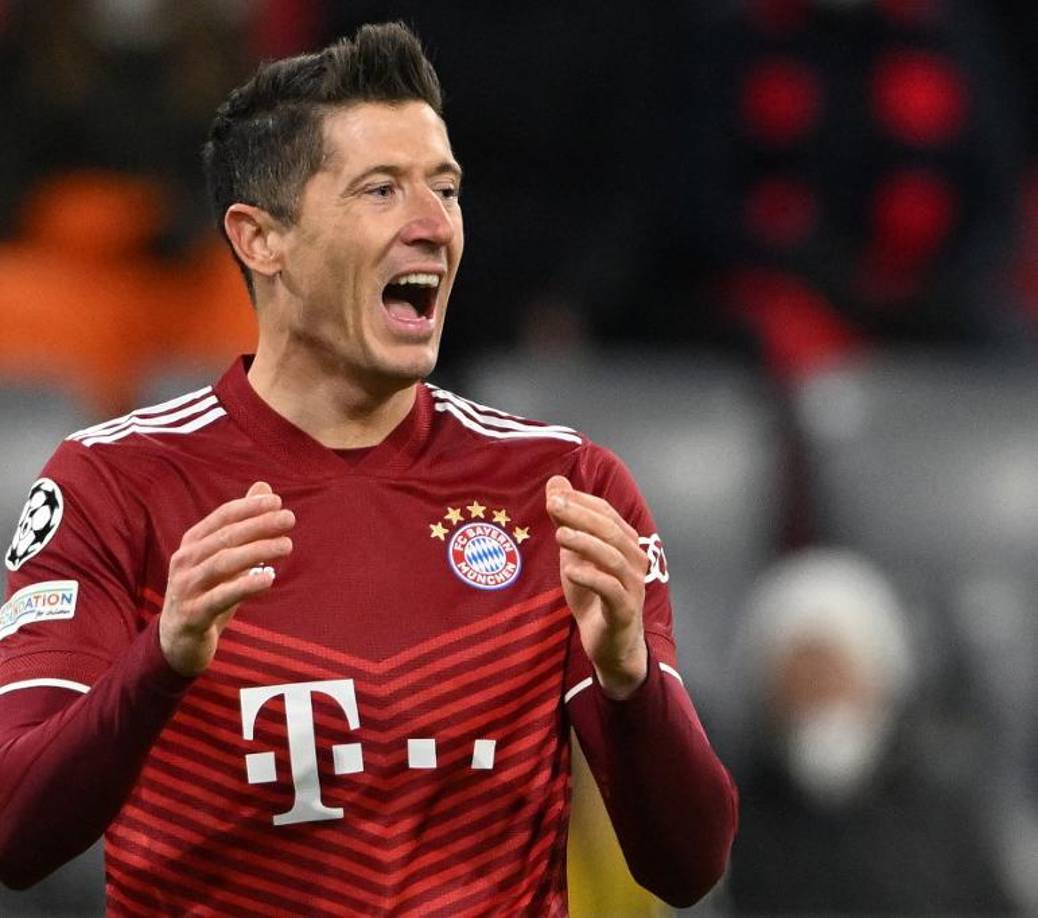 Sorpresa. Robert Lewandowski acaba contrato en 2023 y el Bayern Múnich no le ha ofrecido la renovación, lo que ha hecho que se sienta menospreciado por el club bávaro.