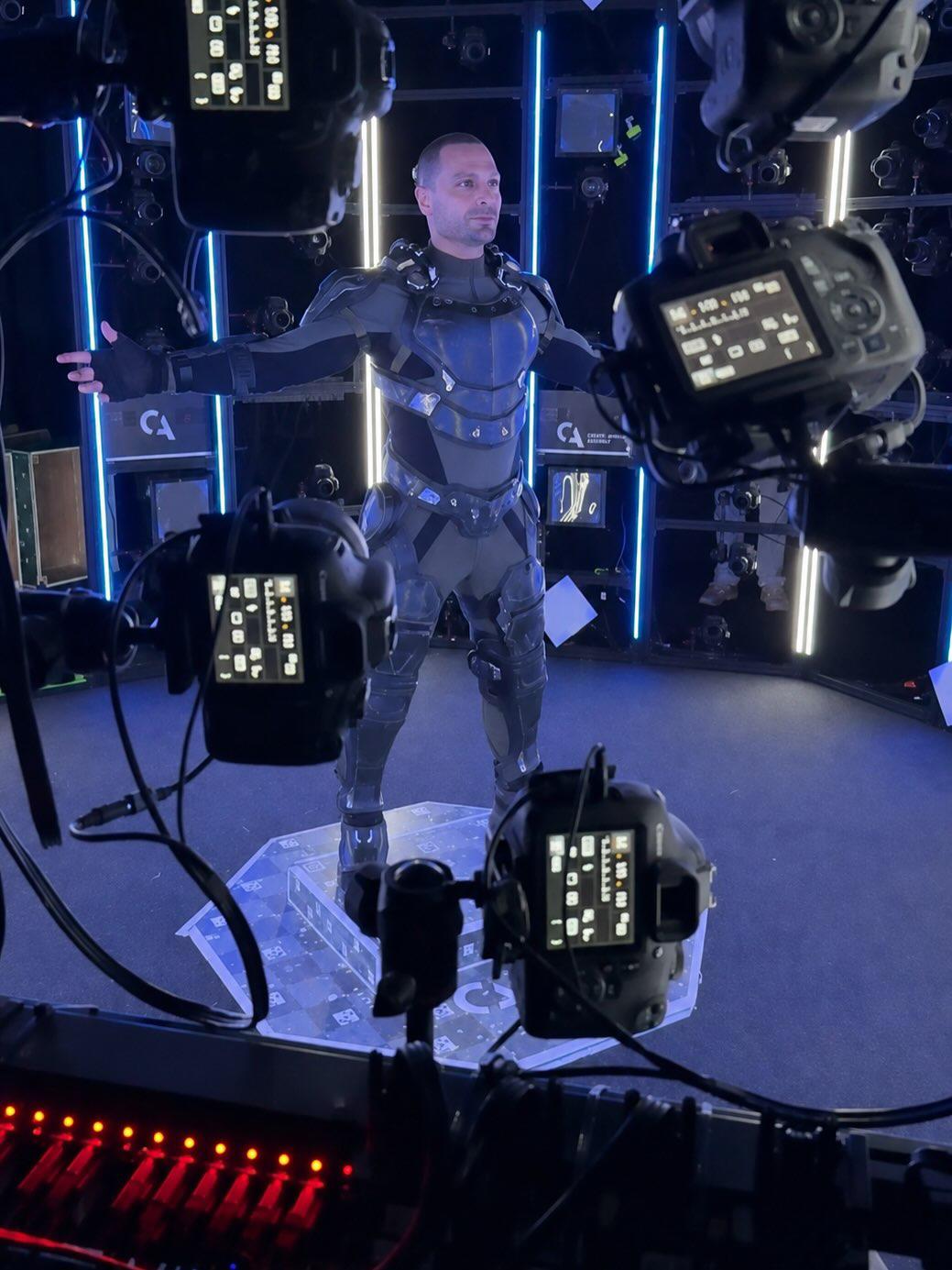 De los días sin hogar a Escorpión: la historia de Michael Mando
