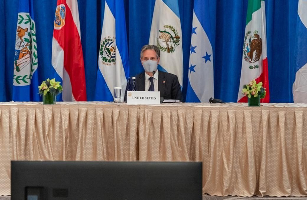 Estados Unidos pide a Centroamérica combatir corrupción y reforzar instituciones