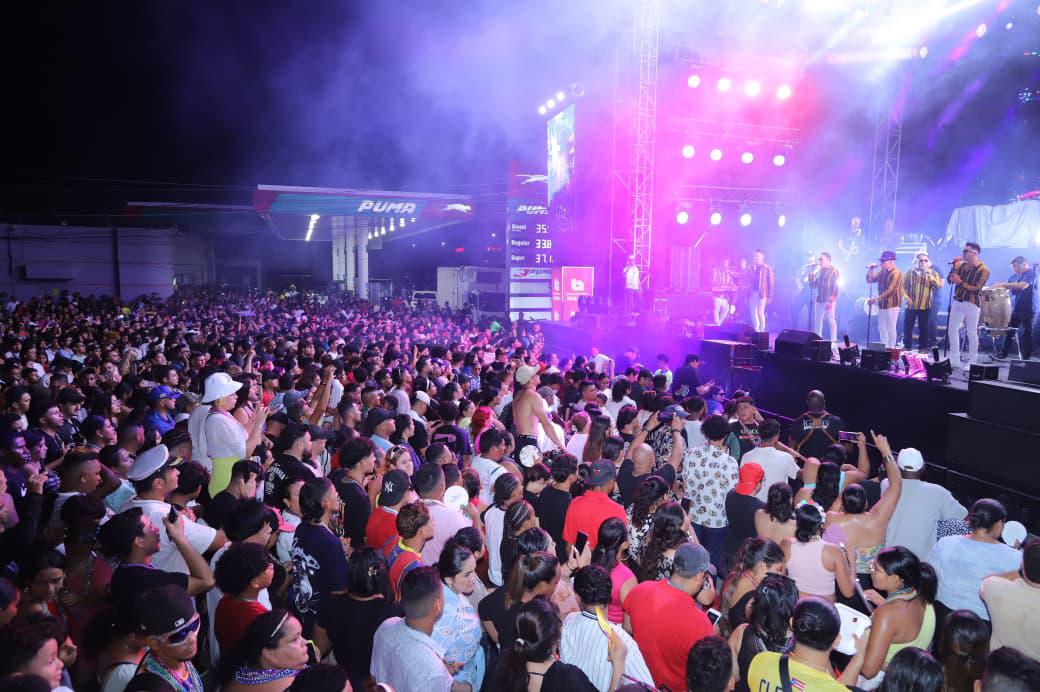 La Ceiba vivió la noche carnavalesca más inolvidable
