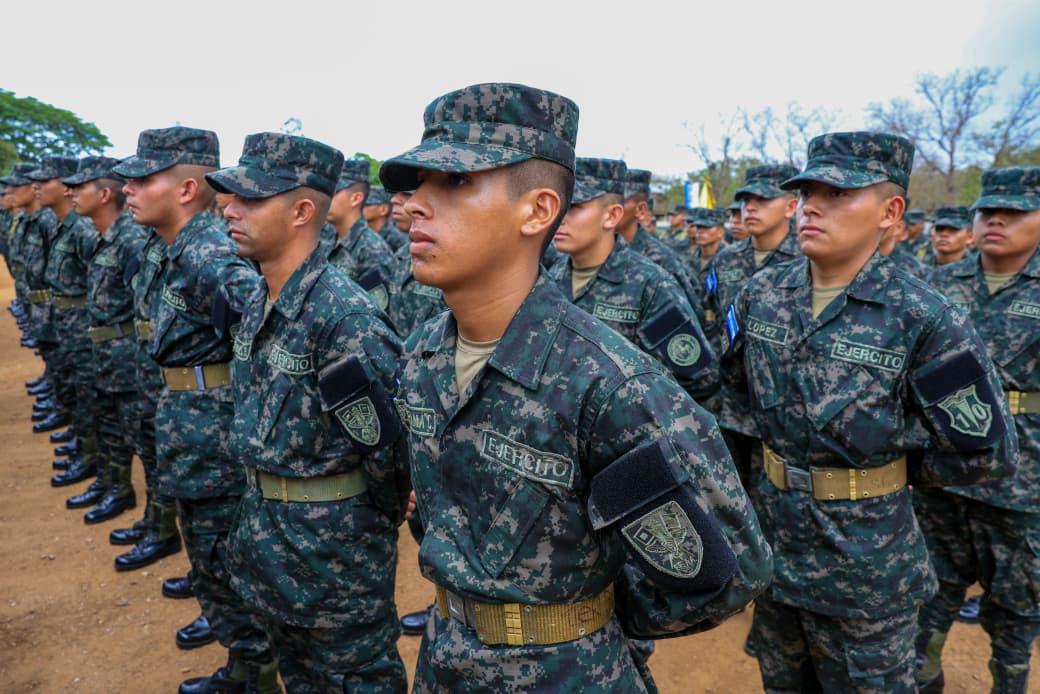 Soldados egresados se suman a despliegues de seguridad y protección territorial