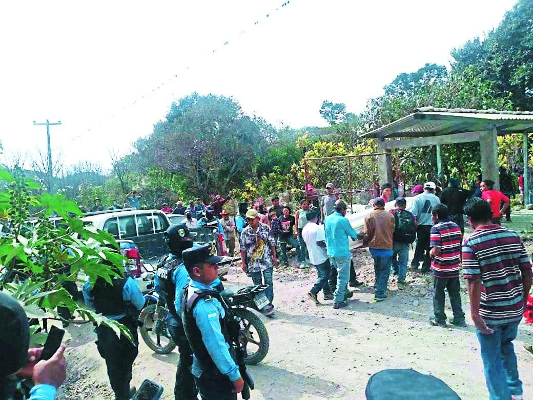 Dolorosa despedida de nueve víctimas de masacre en Comayagua