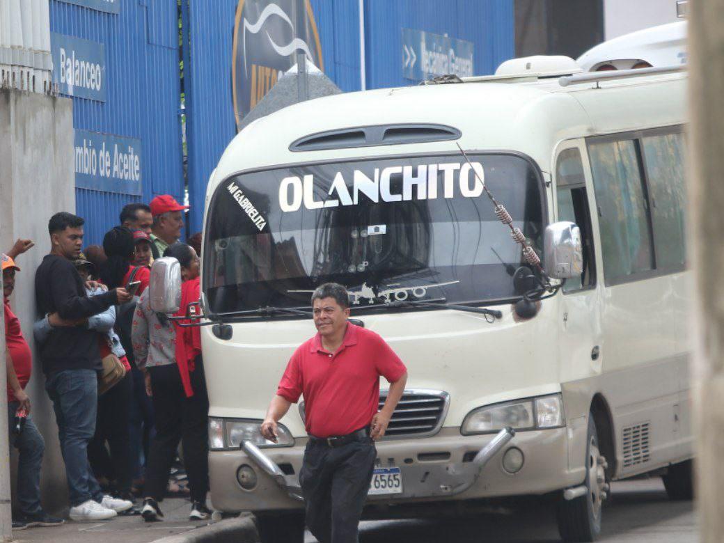 Imágenes de la nutrida movilización del oficialismo en Tegucigalpa