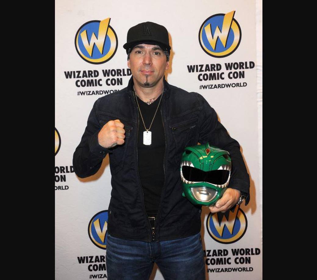 Frank, que vivía en el área de Houston, era dueño de una academia de artes marciales, Rising Sun Karate Academy, con ubicaciones en Humble y Pearland.