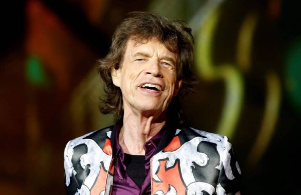 'Tengo muchas ganas de regresar a un Estados Unidos libre de palabras duras e insultos y estar entre la gente que sé que tienen puntos en común y armonía. ¡Es un desafío, pero se puede hacer!', escribió el rockero Mick Jagger.