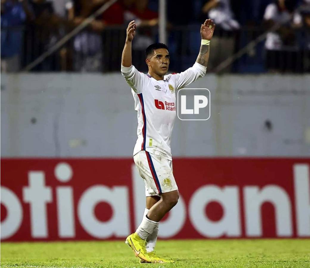 Michaell Chirinos selló el triunfo de los merengues.