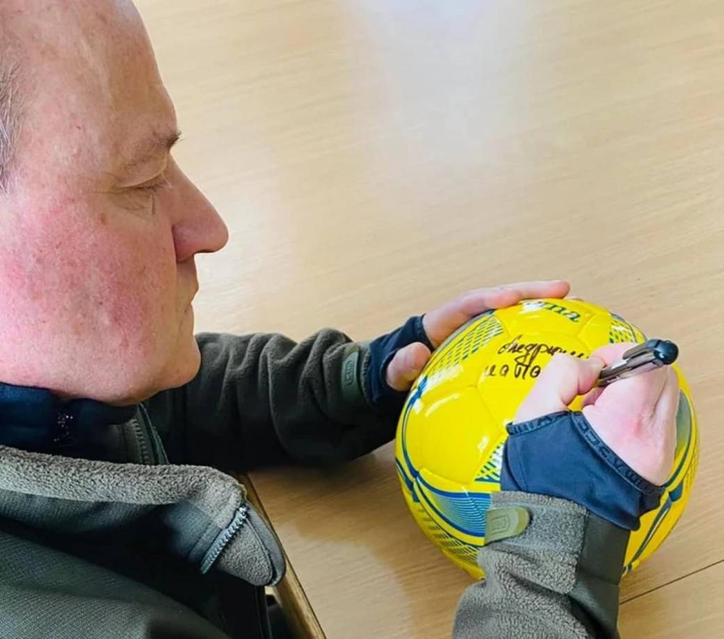 El ganador del Balón de Oro en 1986 se une a la lista de deportistas enrolados en el ejército de su país ante la invasión rusa.