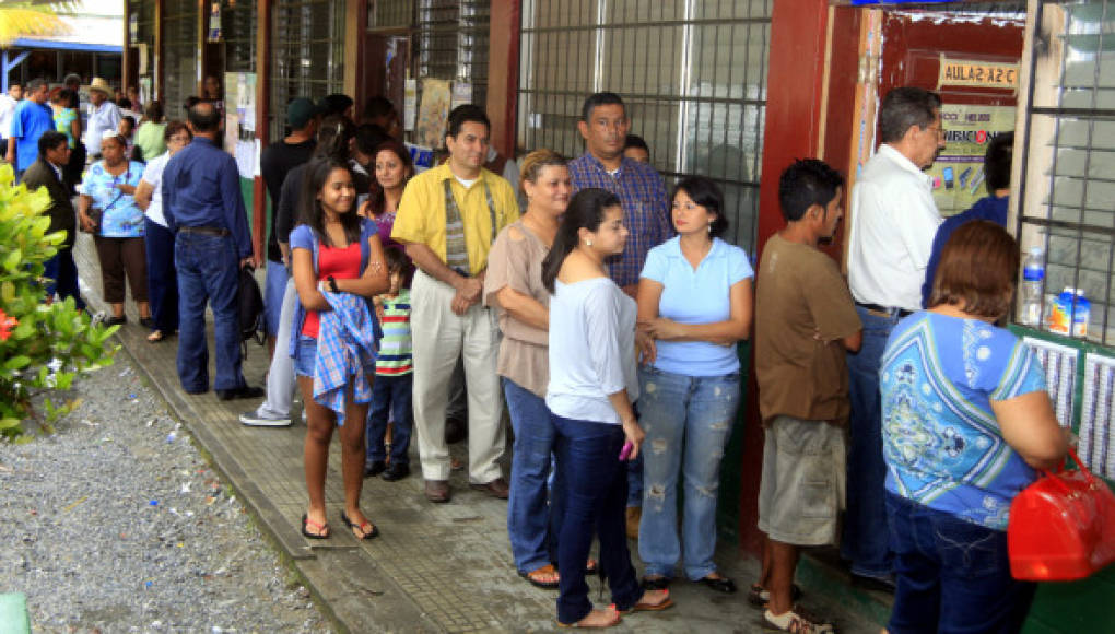 Masiva afluencia de votantes en Honduras
