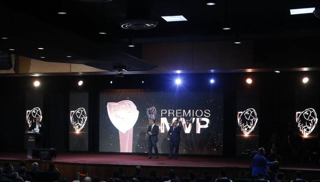La Liga Nacional de Honduras realizó los Premios MVP donde premió a lo mejor del fútbol hondureño.