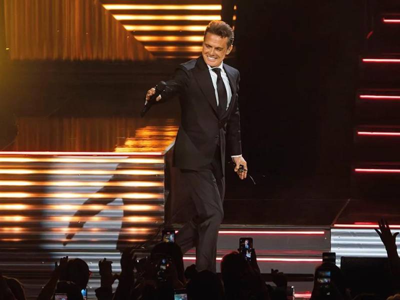 Luis Miguel durante uno de sus conciertos en Buenos Aires.