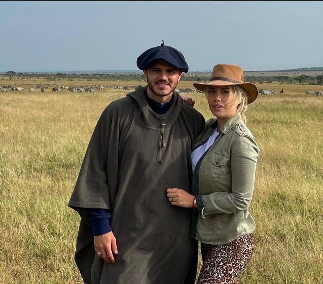 “Wanda le habría sido infiel con uno de sus hombres de seguridad en su país natal, Agustín Longueira. Se hicieron muy amigos. Una relación de confianza y amistad. Le prestó el hombro y en algún momento se confundieron y hubo una charla. Pasó de todo a nivel emocional”, ha hecho público el periodista Diego Estévez en el programa ‘A la tarde’.