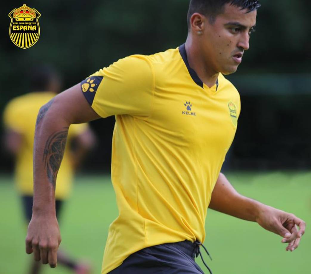 Heyreel Saravia: Defensor tico que vuelve a la Liga Nacional de Honduras ya que fue fichado por el Real España, llega procedente del Cartaginés de Costa Rica. Jugó con la máquina en el 2019 y hoy está de regreso.