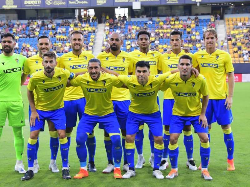 El 11 titular del Cádiz que contó con Antony Lozano ante el Atlético de Madrid-.