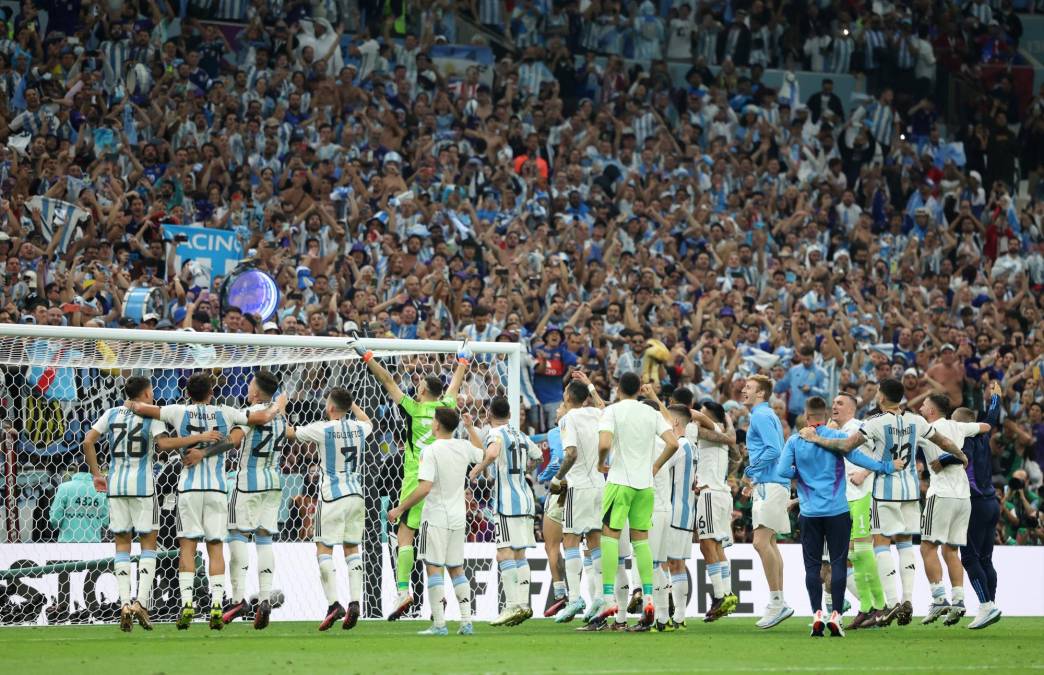 Ocho años después de haber caído en la final de Brasil-2014 ante Alemania, la Albiceleste aspirará el domingo a lograr su tercera corona mundial después de las de 1978 y 1986.