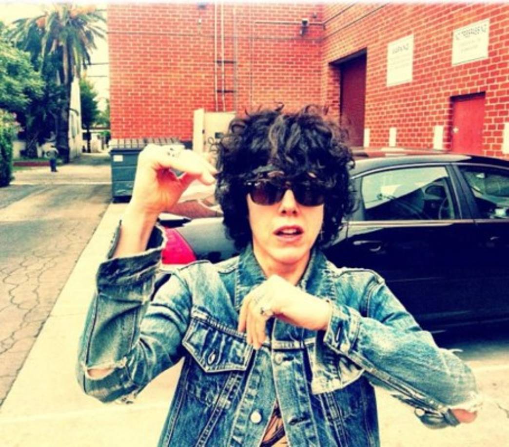 Respecto a su homosexualidad, LP indicó: ' He podido crecer en un país (Estados Unidos) donde podía ser exactamente lo que quería ser. Para mi ser homosexual es como tener los ojos verdes porque no puedo ser lo que no soy. No es sano ni necesario'.