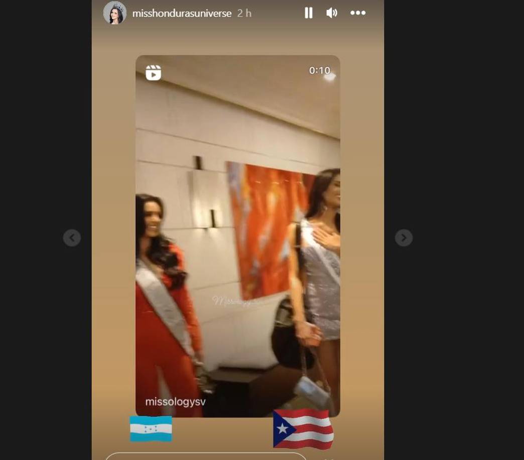 Ambas beldades, Miss Honduras y Miss Puerto Rico, fueron captadas compartiendo juntas en El Salvador. 