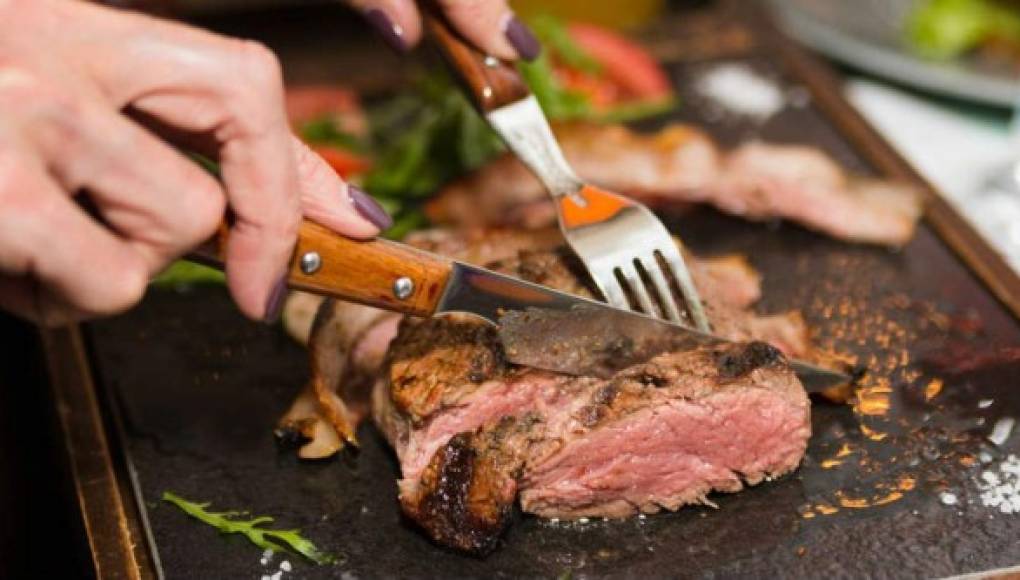 Para ayudar a su corazón, elimine la carne roja, aconseja un estudio