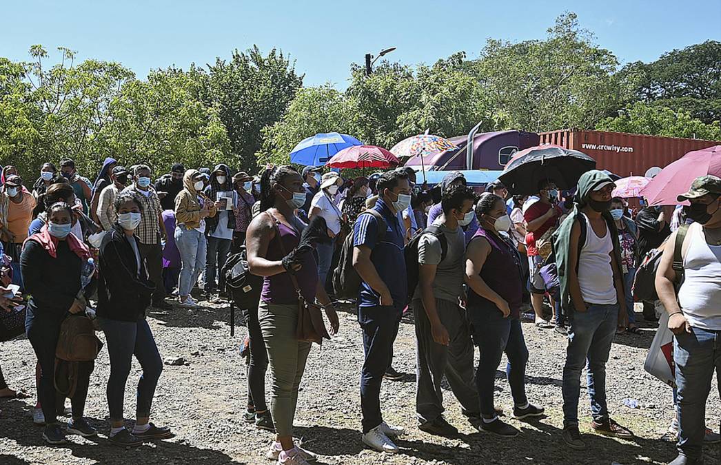 Vacunación a ciudadanos nicaragüenses en municipios fronterizos hondureños. 