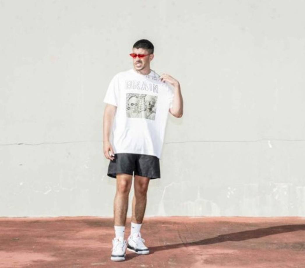 Benito Antonio Martínez Ocasio, nombre verdadero del artista, adelantó que su nuevo concierto en será algo “histórico” y distinto al show que presentó el pasado mes de mayo en el Centro de Convenciones. Y para eso, Bad Bunny revivió a un personaje llamado “La Comay” que se ve en la foto.