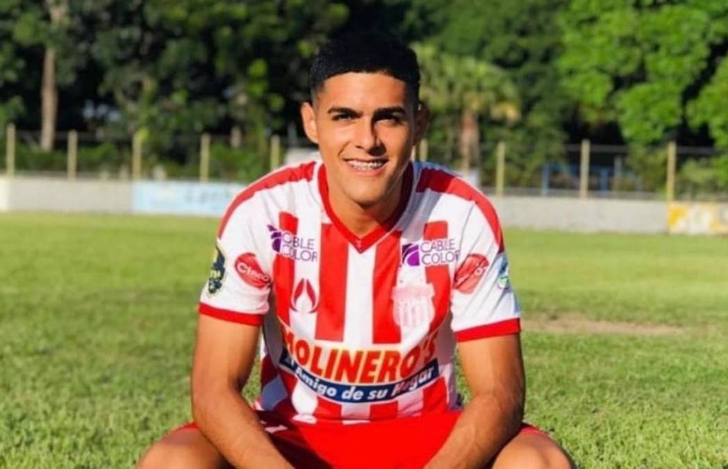 Luis Palma debutó el 10 de septiembre del 2017 en La Ceiba con el Vida, que en ese partido ganó 5-3 al Honduras Progreso.