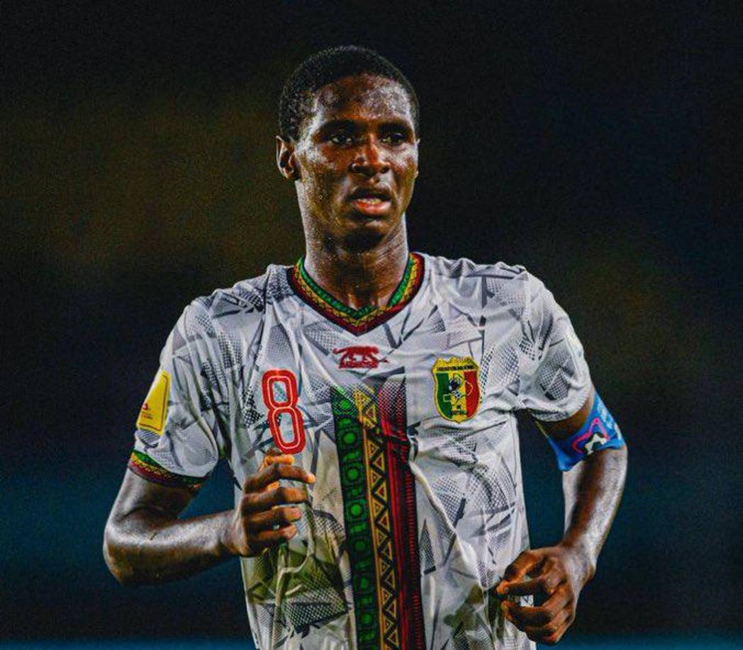 El extremo Ibrahim Diarra, que completó una actuación espectacular en el pasado Mundial Sub-17, fichó por el Barcelona. No llegará hasta diciembre, mes en el que cumple 18 años 