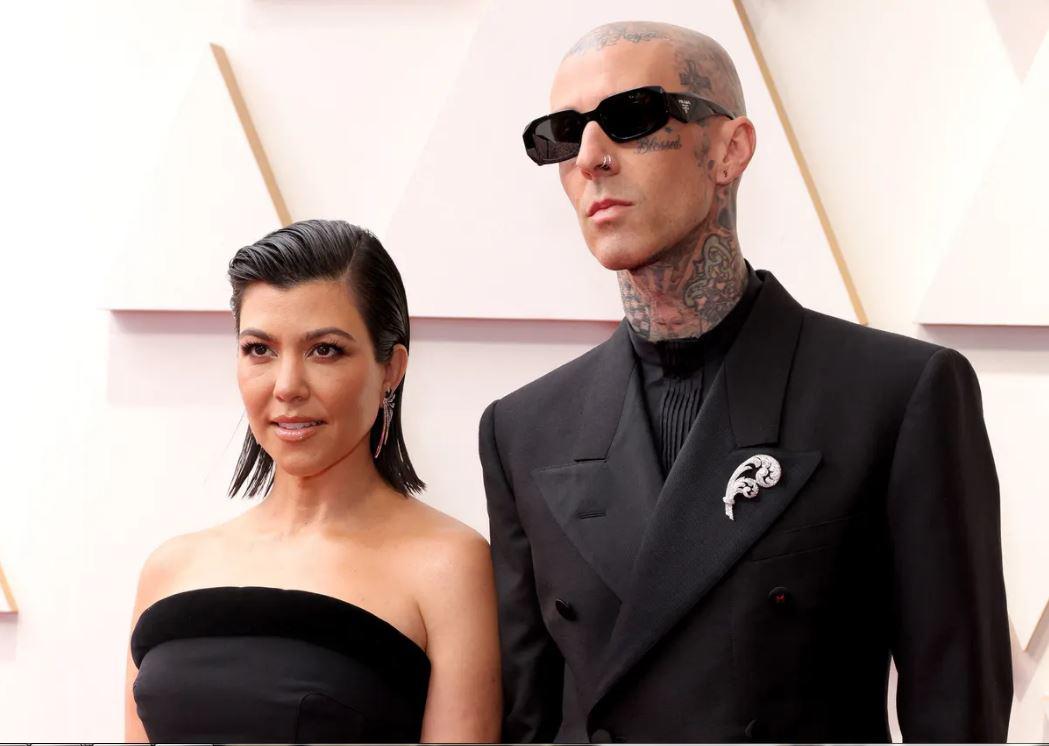 Esta es la causa por la que Travis Barker, esposo de Kourtney Kardashian, fue hospitalizado