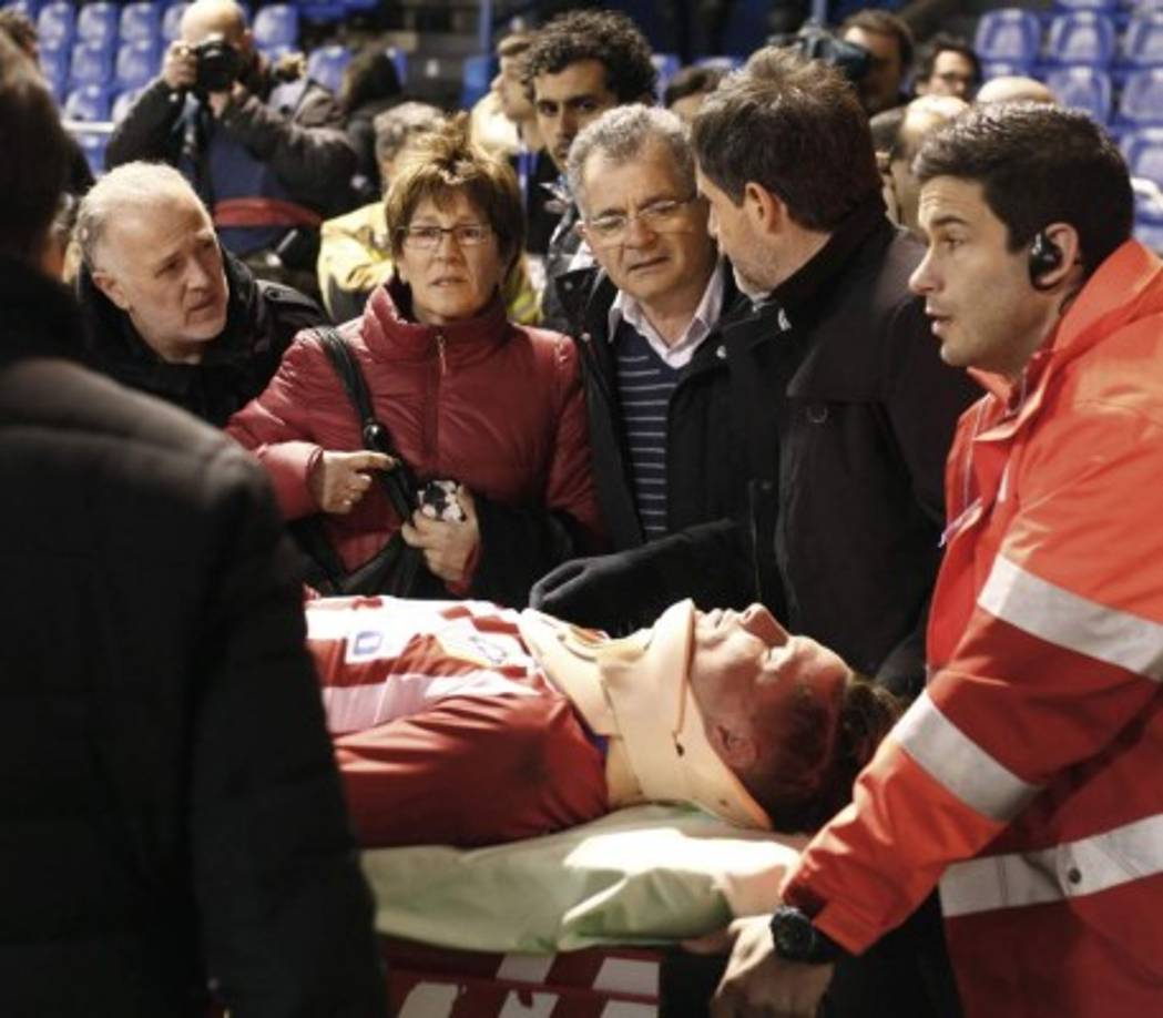 Todos en Riazor estaban preocupados por el estado de Torres.