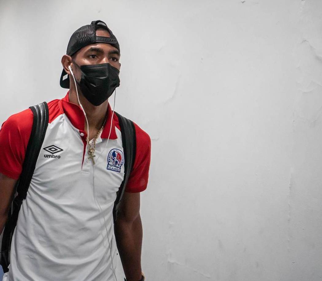 El delantero Jerry Bengtson finalizó contrato con Olimpia y por ahora ambas partes se encuentran negociando una renovación. El atacante reveló que cuenta con ofertas de otros clubes de la Liga Nacional.