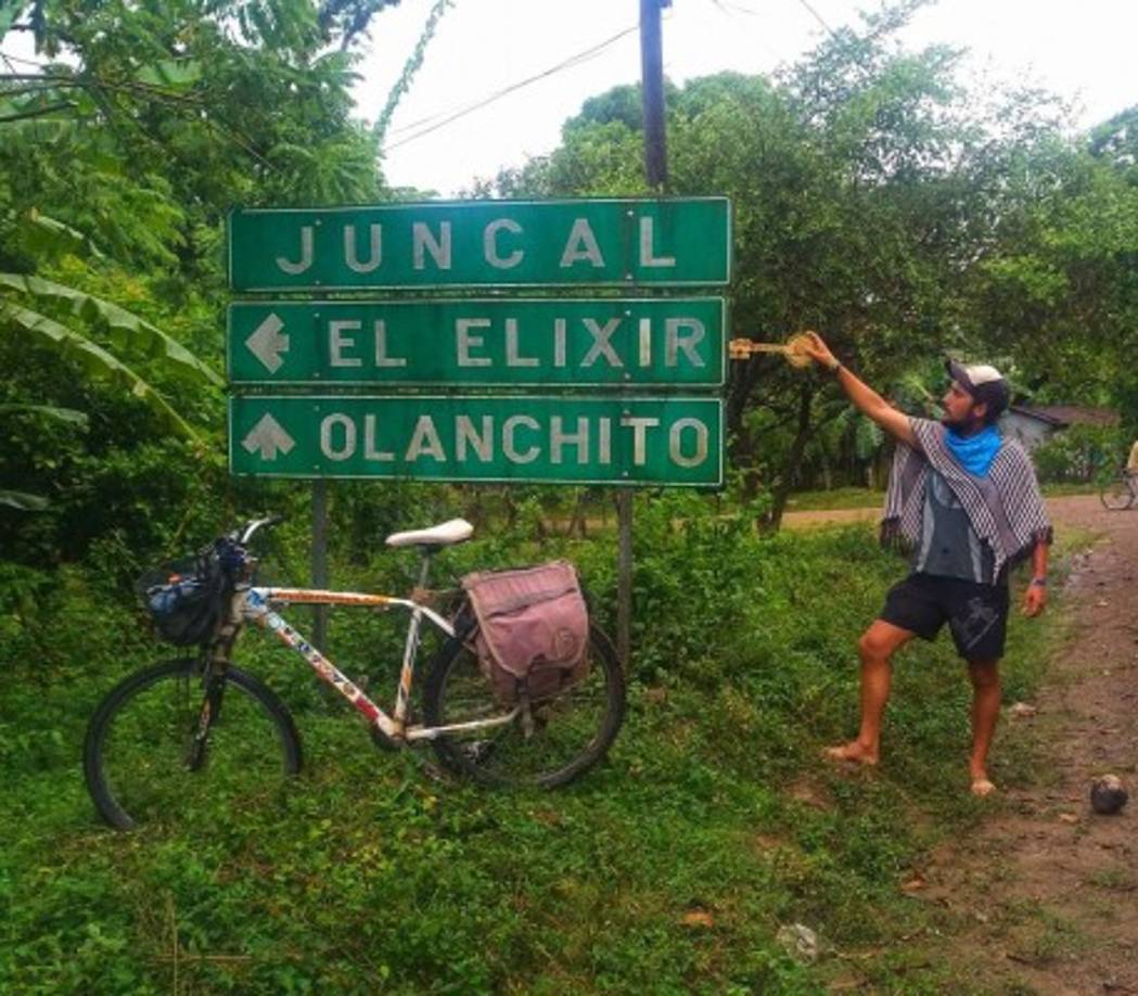 El uruguayo en su camino por el sector Atlántico de Honduras.