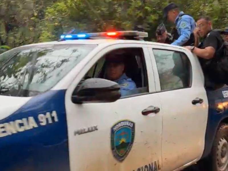 Xionara Castro fue trasladad en esta patrulla.