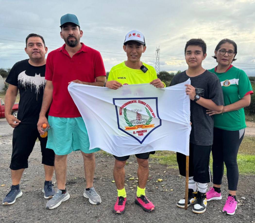 ”¡Shin tienes que parar un momento por su propia salud!. Te apoyamos aunque tardes en recuperarte, campeón. Todo a su tiempo.”, dedicó el mexicano, Luisito Comunica.