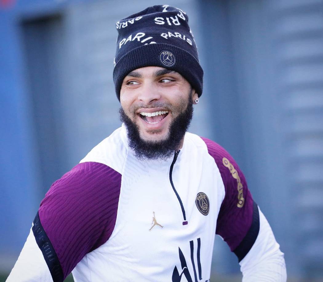 Layvin Kurzawa: Lateral por la banda izquierda que es otro de los que forma parte de la lista de las estrellas “indeseables” en el PSG. 