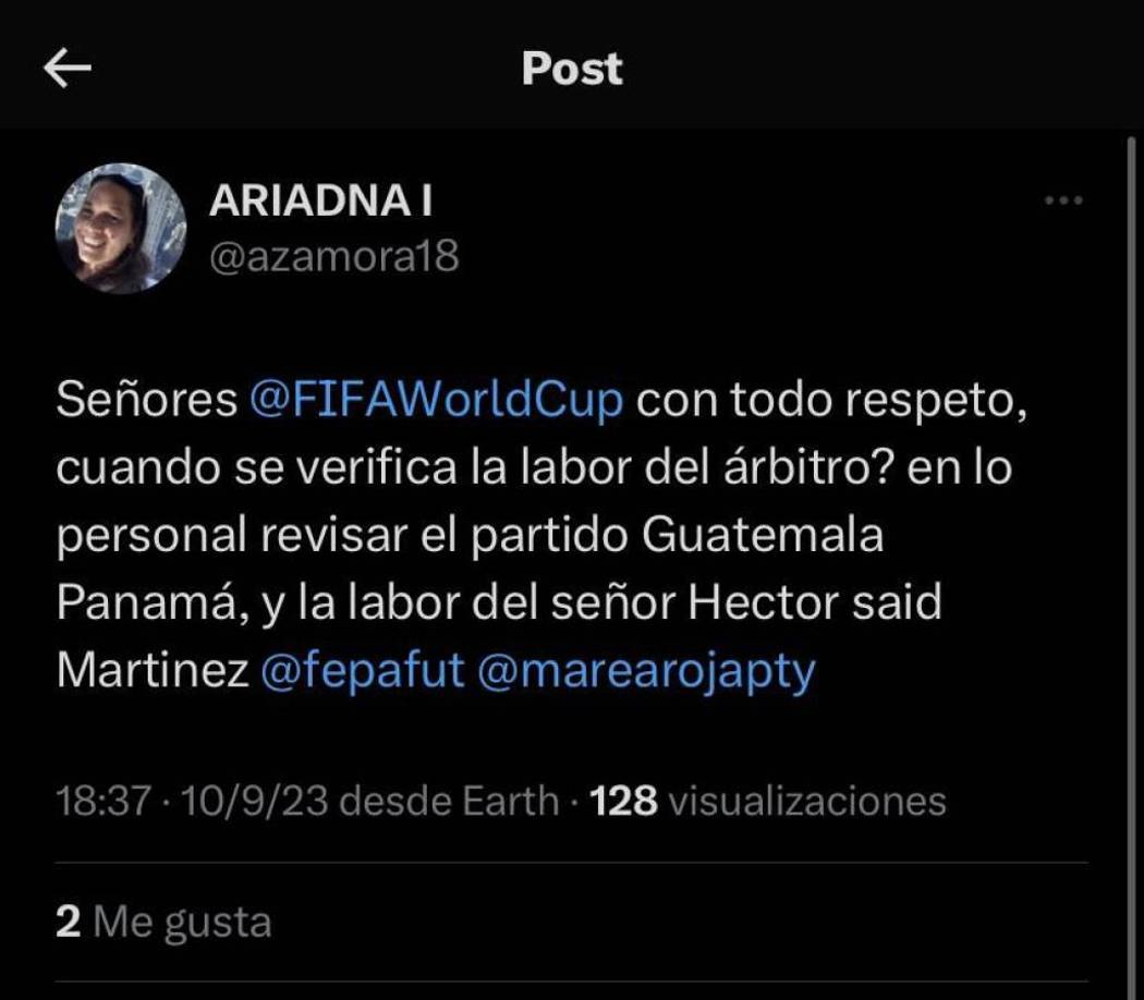 Esta aficionada panameña le mandó un mensaje a la FIFA por el arbitraje del hondureño.