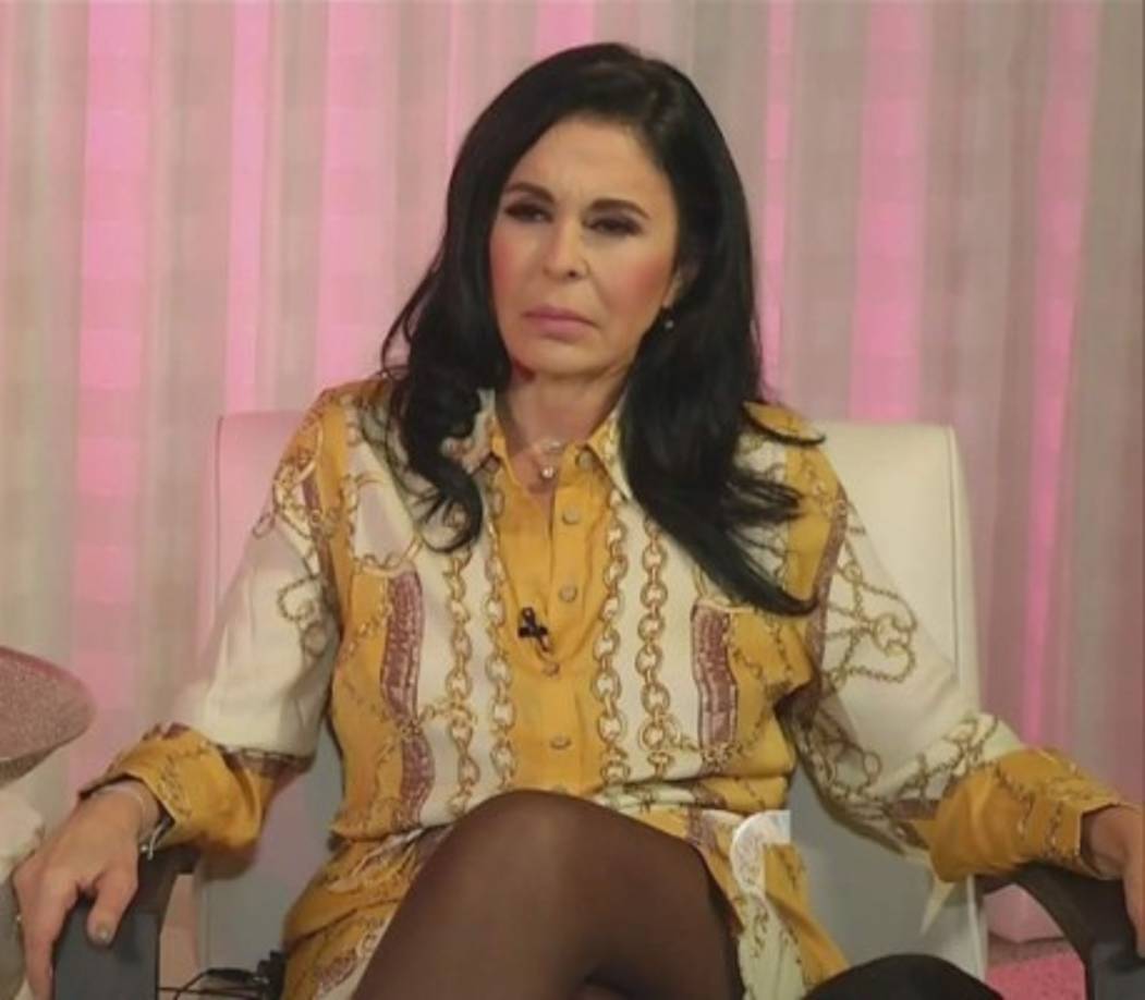 7. MARÍA CONCHITA ALONSO, actriz cubana-venezolana radicada en Los Ángeles, publicó en Twitter: 'X fin! #Castro c reuneCon #chavez n el infierno; Q NUNCA dscanseEnPaz!'.<br/><br/>