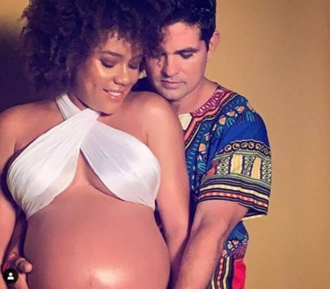 Otros agregaron que estaban siendo muy duros con ella y que seguramente hacia ese tipo de publicaciones por que era su trabajo y tenía contratos con marcas. <br/><br/>Sin embargo, el semblante tranquilo y hasta con una sonrisa que tenía Brenda el día de la misa, antes del entierro del pequeño Dante también fue objeto de críticas.