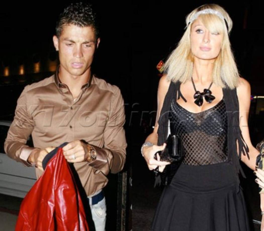 En la fiesta en donde se acusa a Cristiano Ronaldo de violación, Paris Hilton compartió con él e inclusive señaló que el portugués era afeminado.