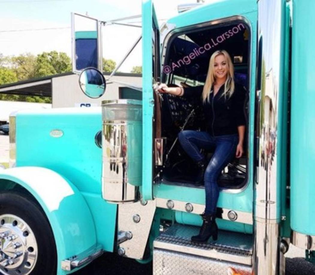 Sus fotos reciben miles de likes y halagos, a ella le encanta presumir su trabajo.