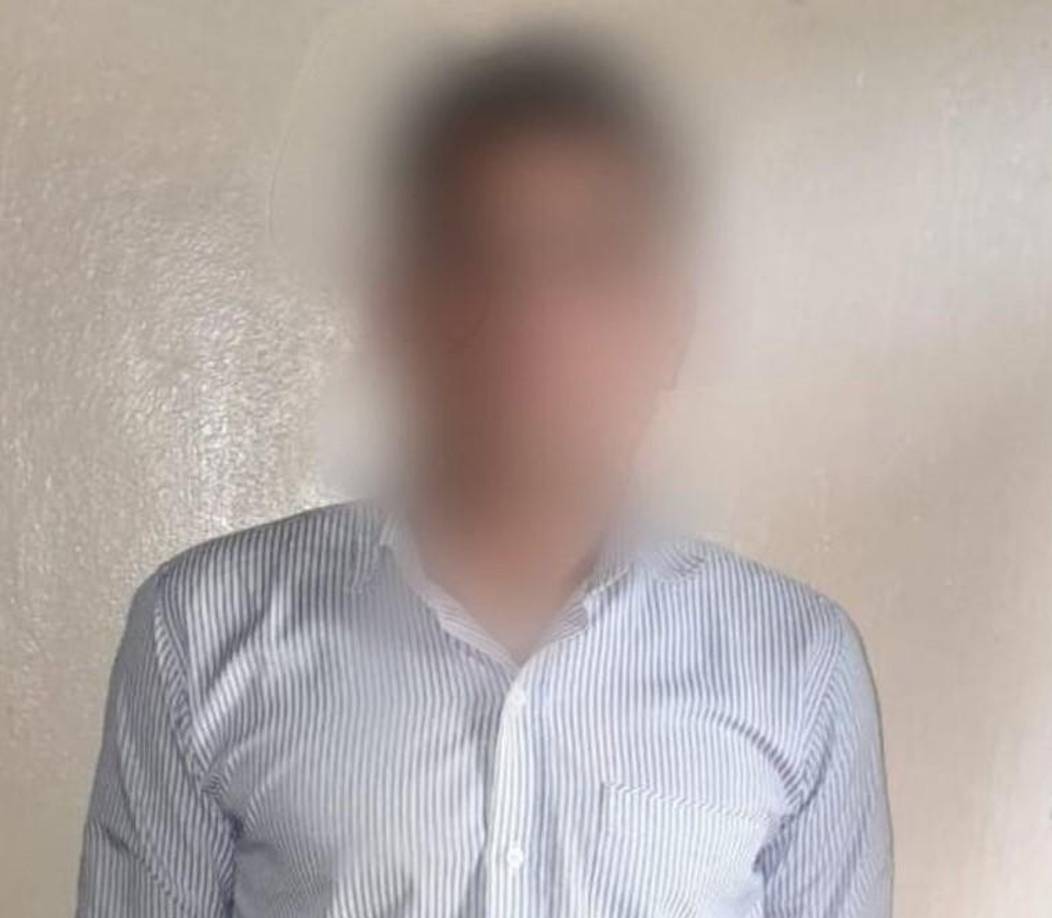 Después de más de tres horas de tenerlo retenido ilegalmente y llevarlo a distintos lugares de SPS, los policías le exigieron la cantidad de 350 mil lempiras para dejarlo en libertad, pero el hombre les dijo que no contaba con esa cantidad de dinero. 