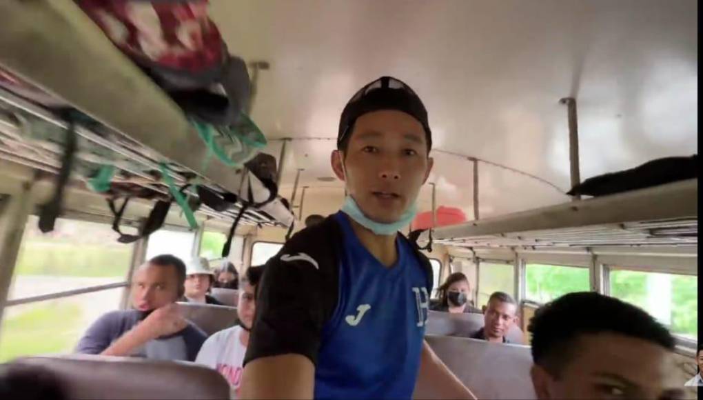 Shin Fujiyama sorprende a sus alumnos con un viaje de graduación a Copán