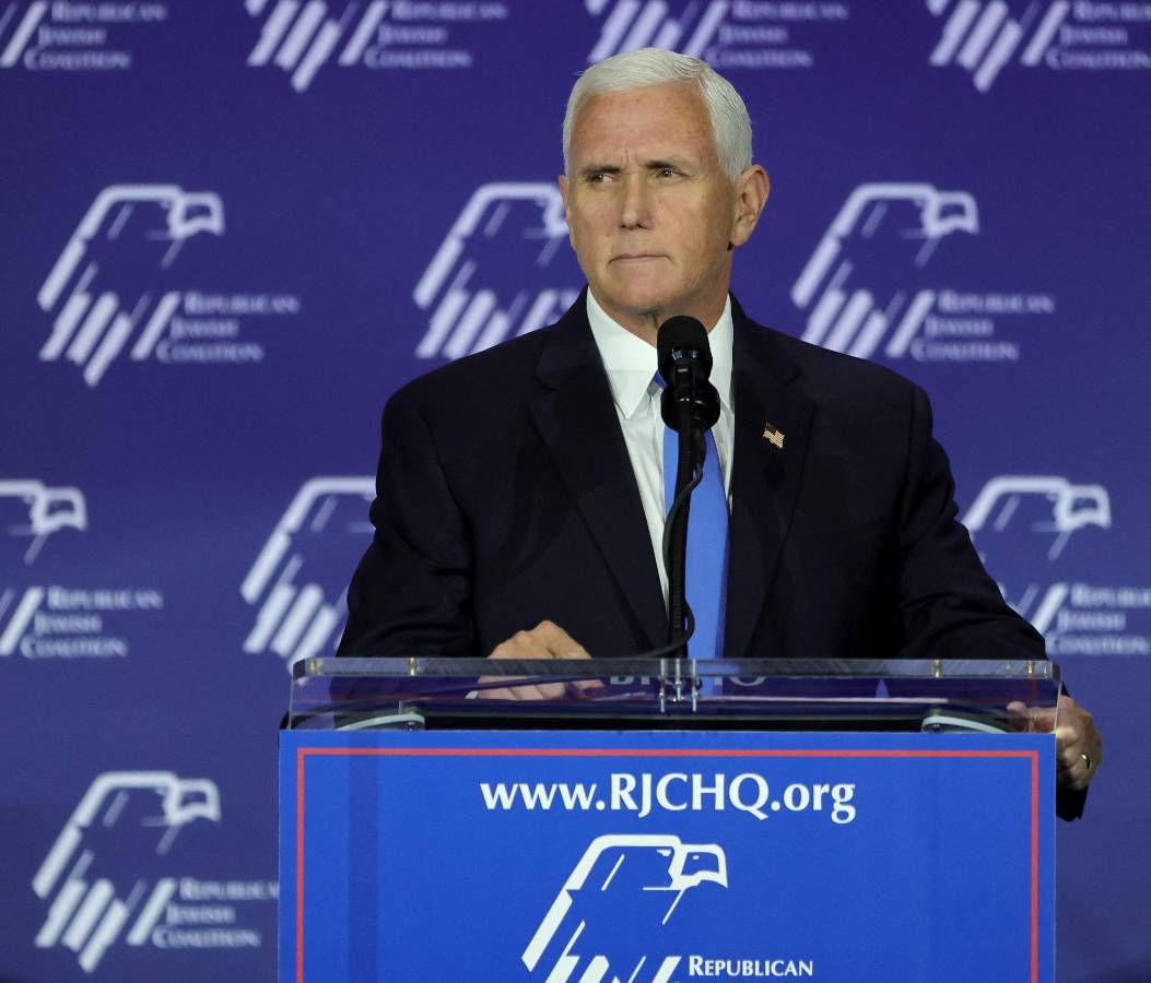 Exvicepresidente Mike Pence desiste de ser aspirante presidencial