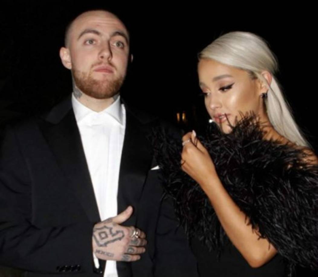 Ariana confirmó la ruptura en una publicación en sus historias de Instagram. 'Este es uno de mis mejores amigos en el mundo y mi persona favorita en el planeta', escribió Grande. 'Lo respeto y lo adoro infinitamente y estoy agradecido de tenerlo en mi vida de cualquier forma, en todo momento, independientemente de cómo nuestro cambios de relación o lo que el universo tiene para cada uno de nosotros! '