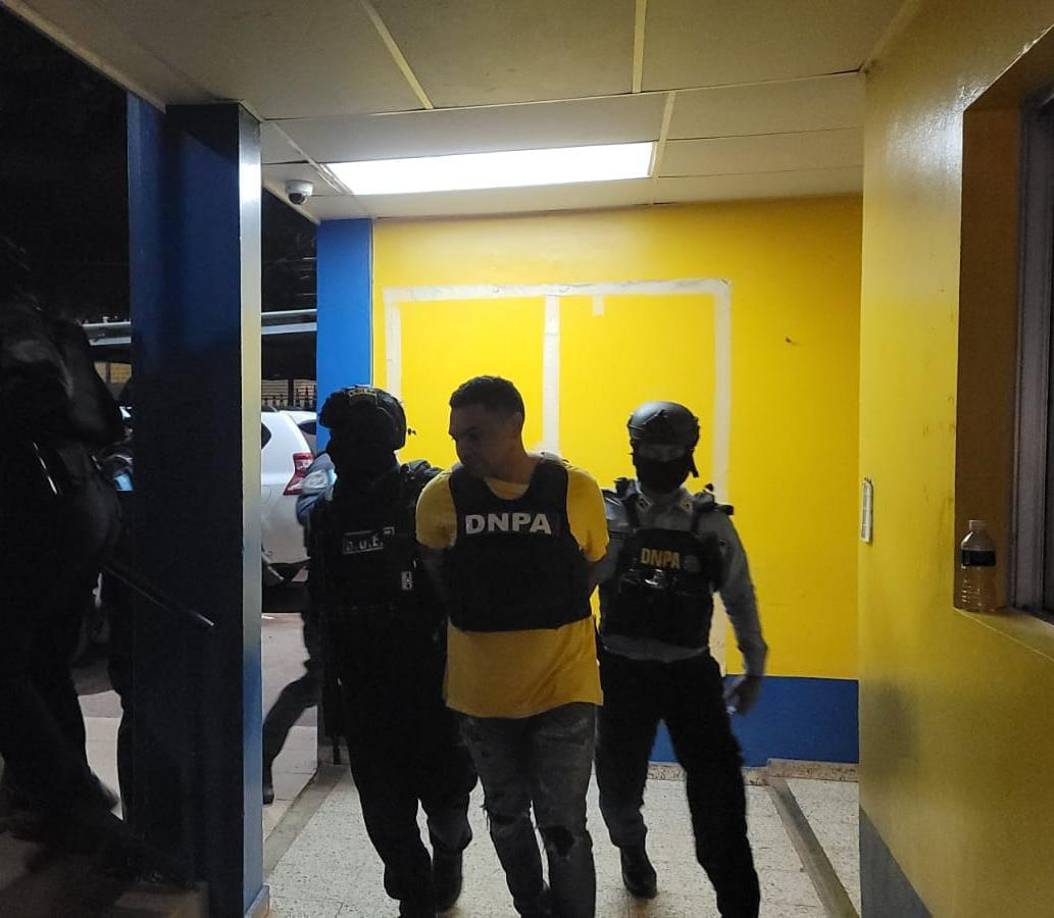 Los tres hombres están siendo pedidos en extradición por la Corte del Distrito Norte de California, informó el poder judicial. Los tres fueron enviados a Támara.