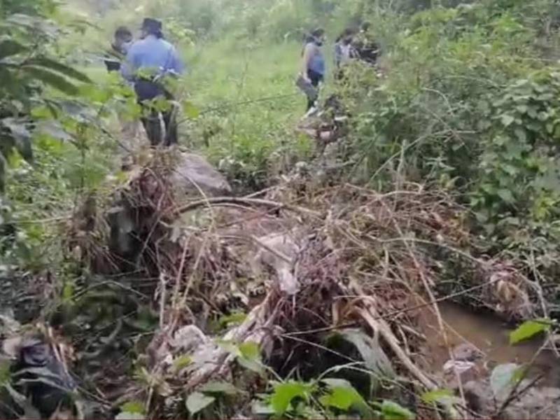 El cadáver de la menor fue encontrado por vecinos que caminaban a cercanías de una quebrada en Siguatepeque, Comayagua.