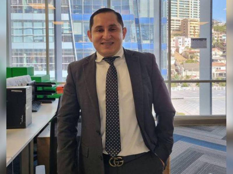 Tirso Ulloa, exsecreatrio general del Instituto de la Propiedad.