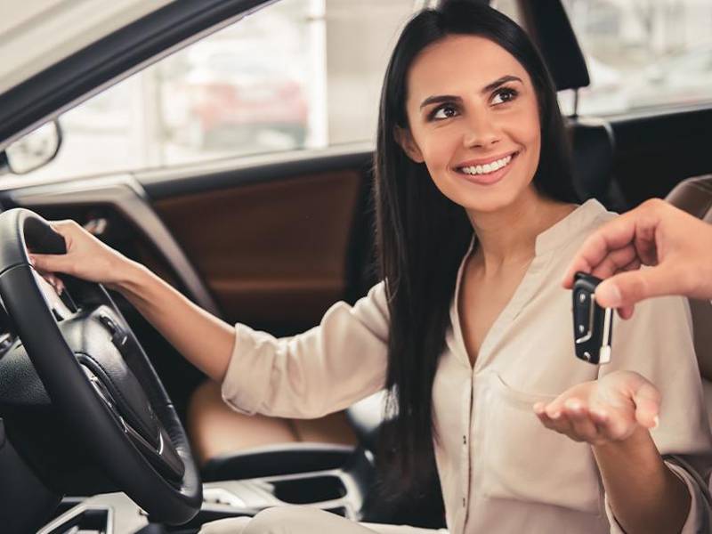 El préstamo por su vehículo lo puede llevar al paso de conseguir el carro de sus sueños.