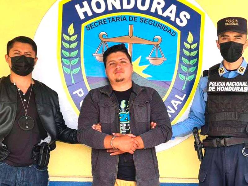 <b><span class=mln_uppercase_mln>Detenido.</span></b> Alexi Lemus Parada es acusado por la Fiscalía.