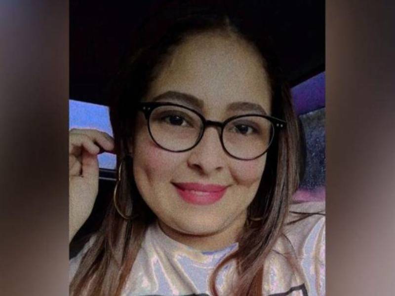 Las pesquisas preliminares de equipos de investigación establecen que uno de los acompañantes del subcomisionado Encarnación García Guerrero era el objetivo de las personas que perpetraron una emboscada y le quitaron la vida a tres hombres y a una una mujer la madrugada del domingo en Olanchito, Yoro.