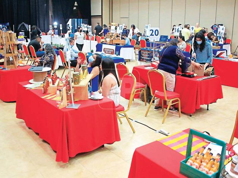 Unos 45 mipymes expusieron sus productos en Expocentro.