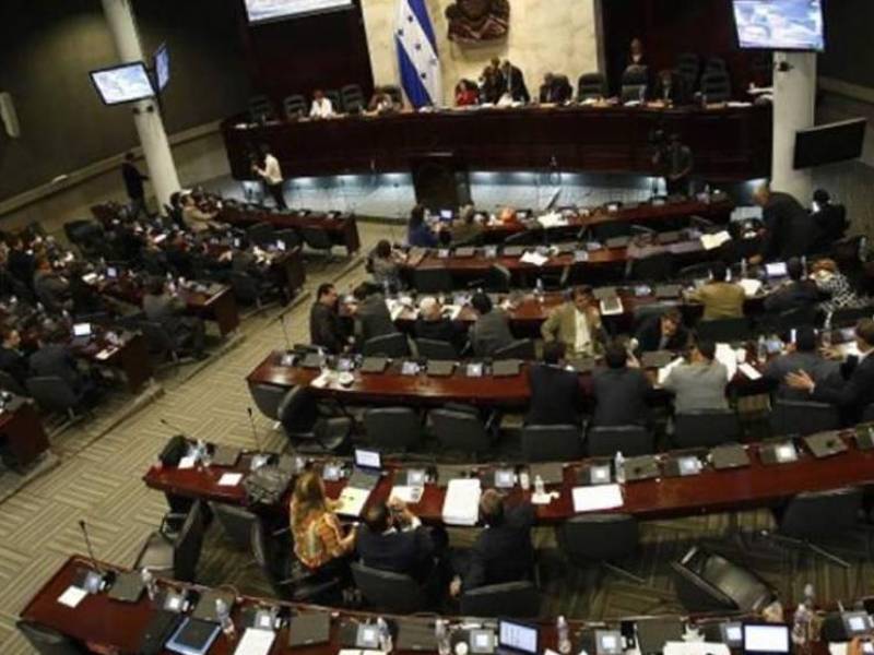 Omar Rivera explicó que la separación de elecciones presidenciales y legislativas evitaría conflictos como los presentados hoy en el CNE.